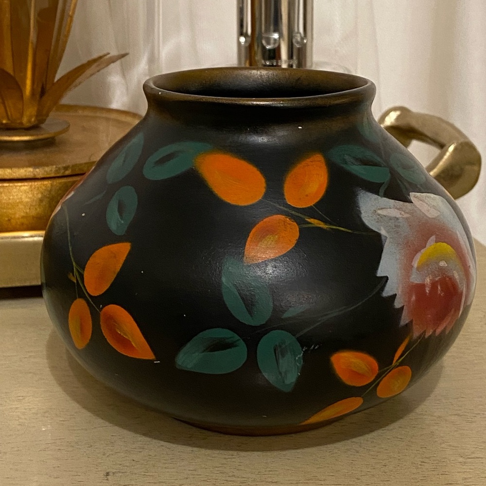 Vintage Brentleigh hand painted vase - Picture 5 of 7